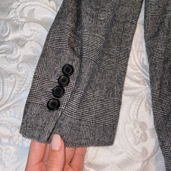 Zara: Grey & Black Plaid Double Breasted Blazer - Picture 3 of 4